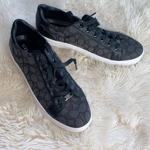 Coach sneakers good condition